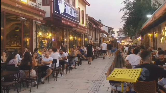 Kovit 19 Pandemisi Sonrası Antalya Kale içi