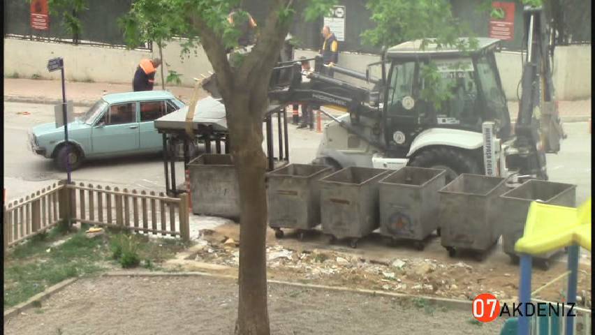 Antalya Muratpaşa belediyesi yeraltı çöp konteyner sistemini hizmetten kaldırıyor.